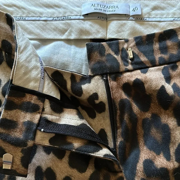 Altuzarra IT 40 US 4 cheetah pants slight flare inseam 32” great pre owned cond - Picture 5 of 10